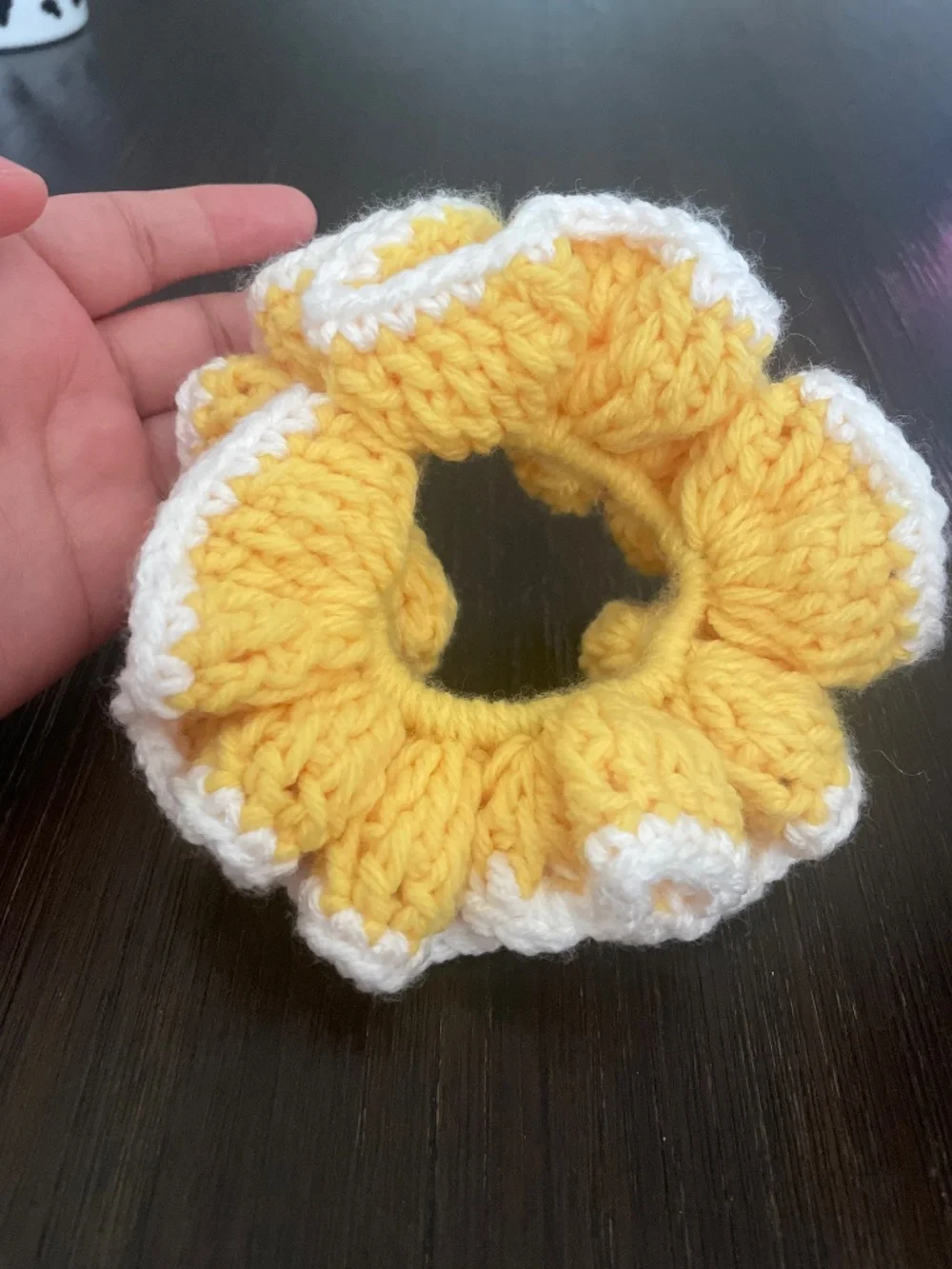Crochet scrunchie